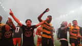 Supporters et joueurs de BSC Young Boys lors d'un match de football en Suisse