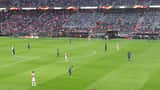 Final da UEFA Europa League num estádio lotado, vista panorâmica do campo de jogo