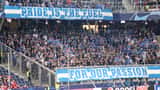 KRC Genk-supporters in de Cegeka Arena tijdens UEFA Champions League