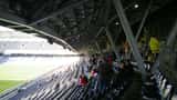 Supporters et pelouse du stade de Red Bull Salzbourg lors d'un match
