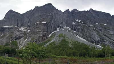 Netflix-filmen «Apex» åpner på Trollveggen: hva sier advokaten om ansvar ved klatreulykker?