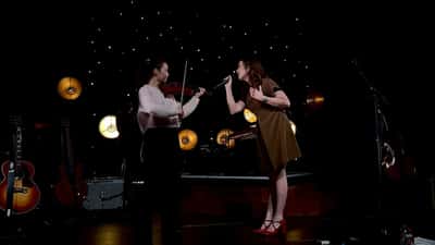 Laufey's Sold-Out Canada Tour: What Singers Need to Know About Vocal Health in 2026