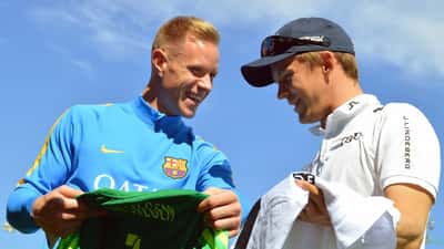 Marc-André ter Stegen, doelman van FC Barcelona, in actie tijdens een wedstrijd