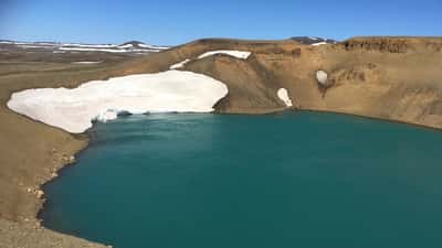 Krafla-vatn við Mývatn á Norðurlandi — svæði Iceland Deep Drilling Project