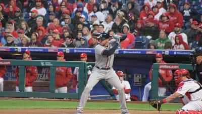 Freddie Freeman's Iron Man Season: What Athletes Who Play Through Pain Risk — And When to See a Doctor