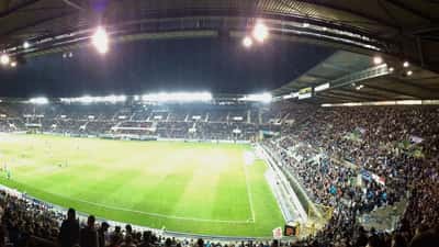 Tribune du Stade de la Meinau lors d'un derby de Ligue 1 à Strasbourg