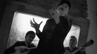 Fábia Rebordão actua em concerto de fado apesar de lesão neurológica rara na mão direita