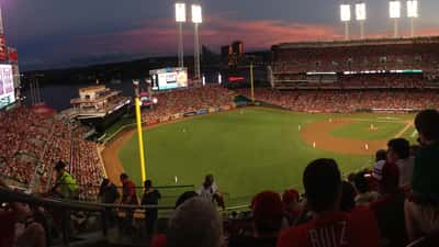Vue panoramique du stade lors du MLB All-Star Game, symbole de la révolution technologique biométrique 2026