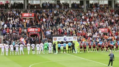 Bournemouth fotballag stilt opp til kamp på Vitality Stadium 2023