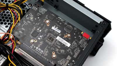 CyberPower Syber Steam Machine Kompakt-Gaming-PC im Wohnzimmer-Setup 2026