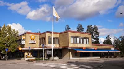 OP-pankki kaatui viikonloppuna – mitä asiakkaalla on oikeus vaatia?