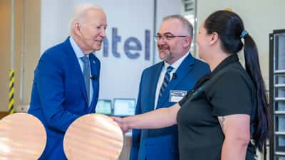 Intel lyö takaisin – Q1-tulos yllätti markkinat: mitä IT-johtajan pitää tietää nyt?