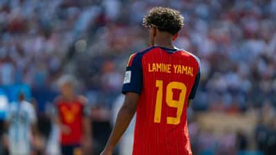 Lamine Yamal em ação pela Espanha na Copa do Mundo 2026