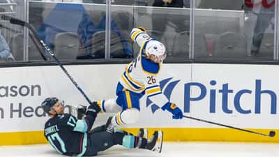 Dahlin joue blessé en playoffs NHL : ce que son contrat de 9 M$ révèle sur l'assurance invalidité