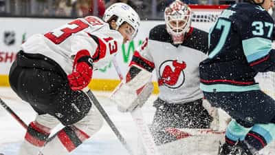 Nico Hischier capitaine des New Jersey Devils sur la glace