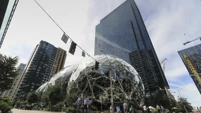 Amazon Spheres glass dome headquarters in Seattle, Amazon campus architecture