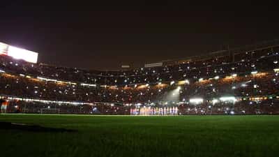 Joan Gamper Trophy -kiertopalkinto lähikuvassa, Barcelona FC