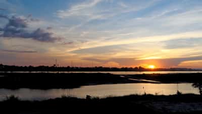 Tramonto sul Mekong a Vientiane, capitale del Laos