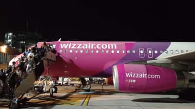Aereo Wizz Air A321neo all'aeroporto di Bologna nel 2025