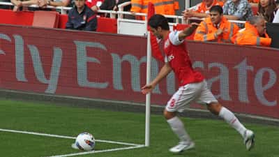Mikel Arteta als Spieler auf dem Fußballfeld, heute Trainer des FC Arsenal im Champions-League-Finale 2026