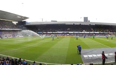 Portman Road -stadion täynnä katsojia Ipswich Townin Premier League -ottelussa