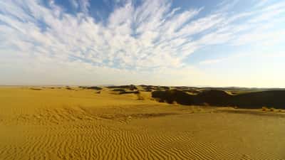 Sanddünenlandschaft – Symbol für das Dune-Universum und Filmrechte