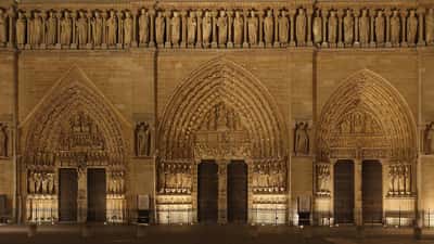 Façade ouest de la cathédrale Notre-Dame de Paris, site de la visite du pape Léon XIV le 25 septembre 2026