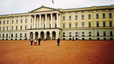 Slottsplassen og Det Kongelige Slott i Oslo