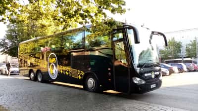 KuPS Kuopion Palloseuran bussi — suomalaisseura UEFA:n Mestarien liigan karsinnassa 2026