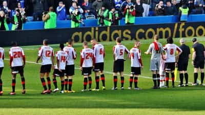 Brentford FC spillere på Stamford Bridge mod Chelsea, Premier League