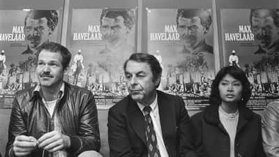 Peter Faber bij de perspremière van Max Havelaar in Amsterdam, 1976