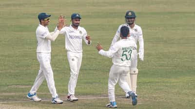 Partita di cricket Test match con giocatori in campo durante la stagione internazionale 2026