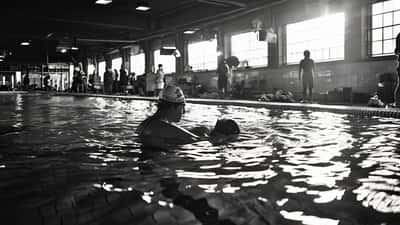 Nadia Farès : sa mort révèle les risques cardiaques méconnus de la natation