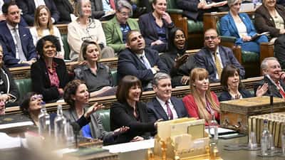 37 MPs Call for Starmer to Quit: 3 Constitutional Rules That Decide a UK Prime Minister's Fate
