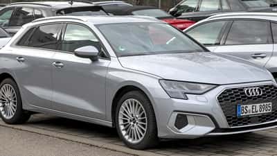 Audi A3 8Y Sportback in Bewegung – modernes Kompaktfahrzeug mit neuer Elektrontik 2026