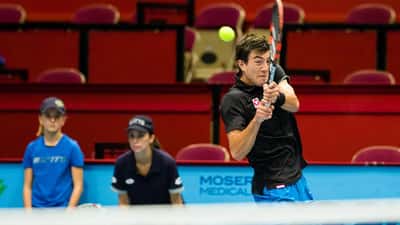 Sebastian Ofner in azione al torneo ATP Vienna 2016