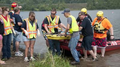 Drunkning i Sverige ökar på våren: vad du måste veta om livräddning och akuthjälp