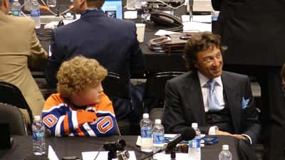 Cérémonie du repêchage NHL 2010, jeunes joueurs de hockey en attente de leur sélection