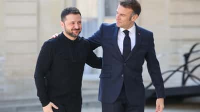 Ukrainan presidentti Volodymyr Zelenskyy ja Ranskan presidentti Emmanuel Macron Pariisissa 2025