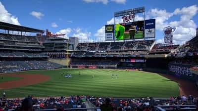 Target Field à Minneapolis, stade des Minnesota Twins, jour de match MLB 2026