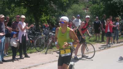 Triathlet Thomas Hellriegel beim Challenge Roth Langdistanz-Triathlon in Roth, Bayern