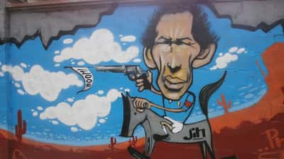 Franco Baresi utanför San Siro, AC Milans ikoniska arena i Milano