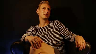 Pekka Strang haastattelussa 32. Lovers Film Festivalilla