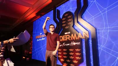 Tom Holland lors d'un événement public, star de Spider-Man Brand New Day, symbole du droit à l'oubli numérique au Québec
