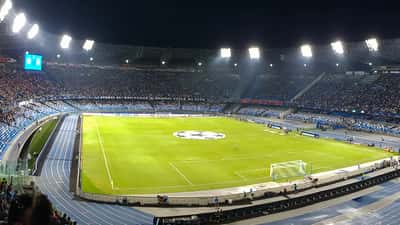 Bayern–Real Madrid 2026: miksi laiton streaming voi tuhota kyberturityvallisuutesi?