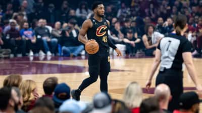 Donovan Mitchell in azione durante una partita NBA dei Cleveland Cavaliers
