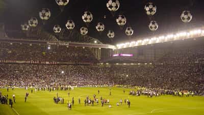 Champions League -kuume ja vedonlyönti: miten urheilukiihko voi vaarantaa taloutesi?