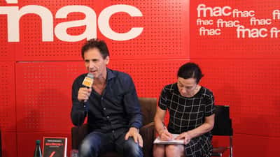 David Lagercrantz i hela världen: varför krimläsning gör dina barn smartare – enligt pedagogerna