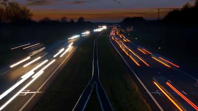 A7 weken dicht door werkzaamheden: dit doet slecht wegdek met jouw auto