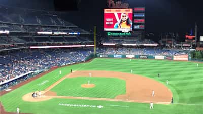 Match des Phillies de Philadelphie contre les Cubs au Citizens Bank Park en 2021